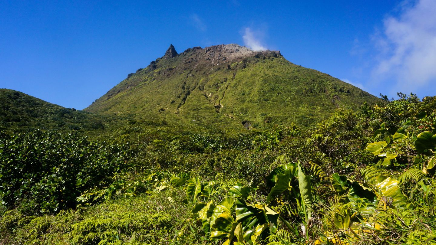 La Soufrière                             